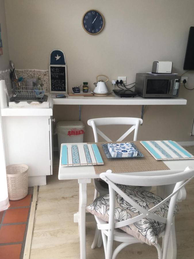 7 On Bato Apartment